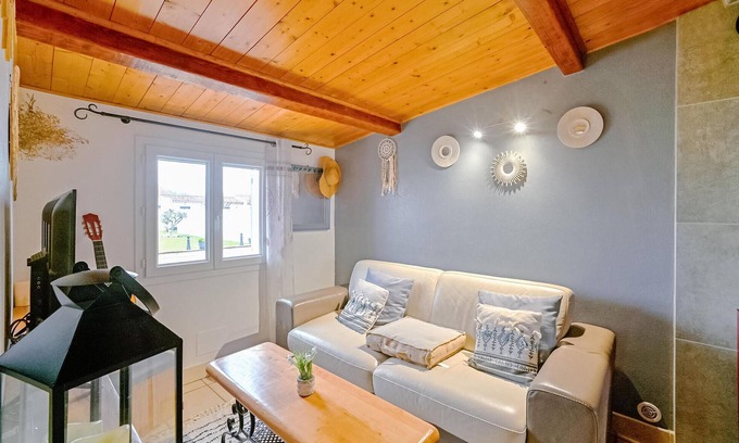 Arles House | Lovely home in Raphèle-les-Arles