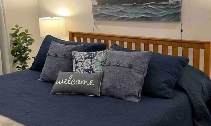 Chestertown House | Lovely Home in Chestertown Which Sleeps 7 - Free EV Charging for guest