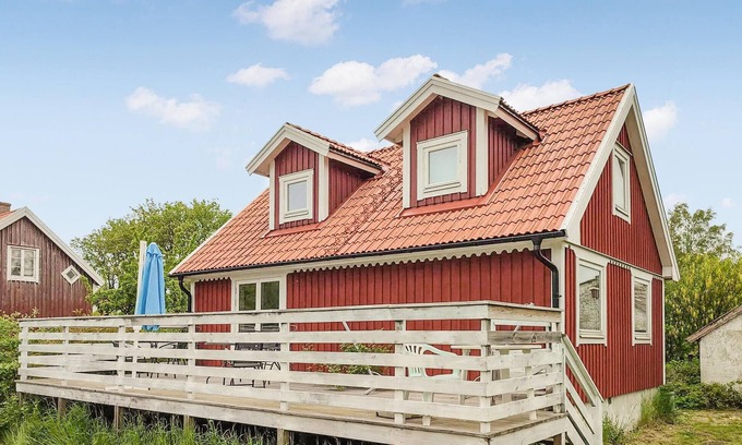 Degerhamn House | Lovely home in Degerhamn with kitchen