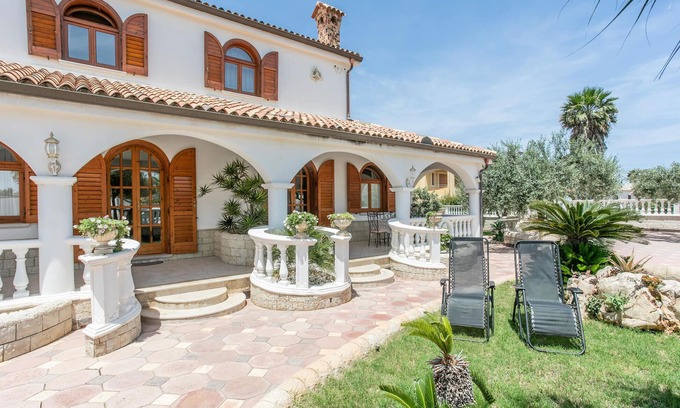 Fondo Morte House | Lovely home in Fondo Morte -SR-