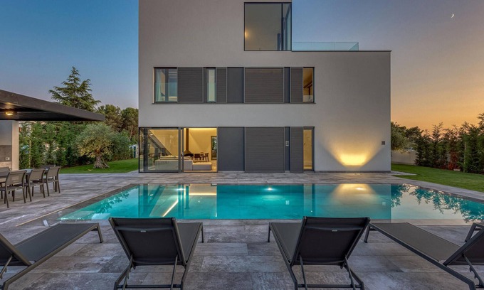 Valbandon House | Lovely home in Fazana