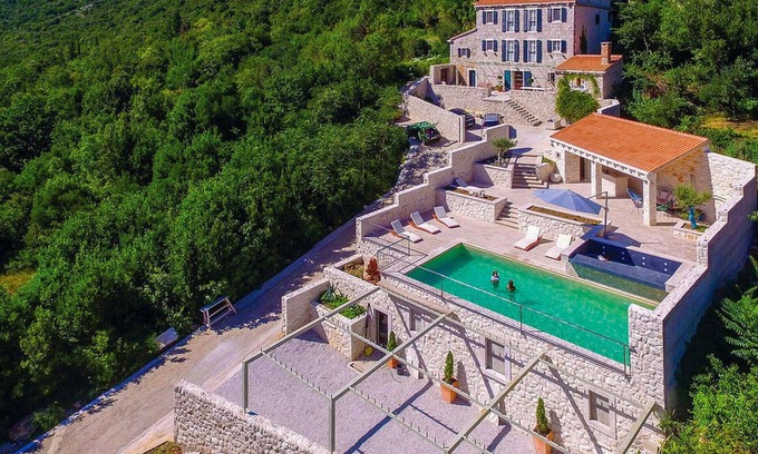 Trpanj House | Lovely home in Gornja Vrucica