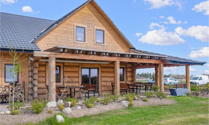 Postomino House | Lovely Home In Jezierzany With Sauna