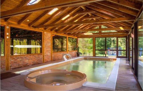 Brestovac House | Lovely Home In Novo Zvecevo With Sauna