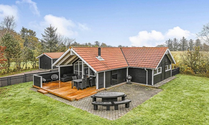 Jegum House | Lovely home in Oksbøl with sauna