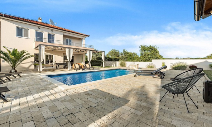 Polaca House | Lovely home in Polaca