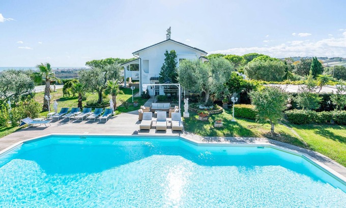 San Costanzo House | Lovely home in S.Costanzo (PU)