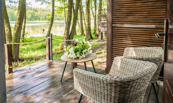 Swiecie House | Lovely home in Sulnowo with lake view