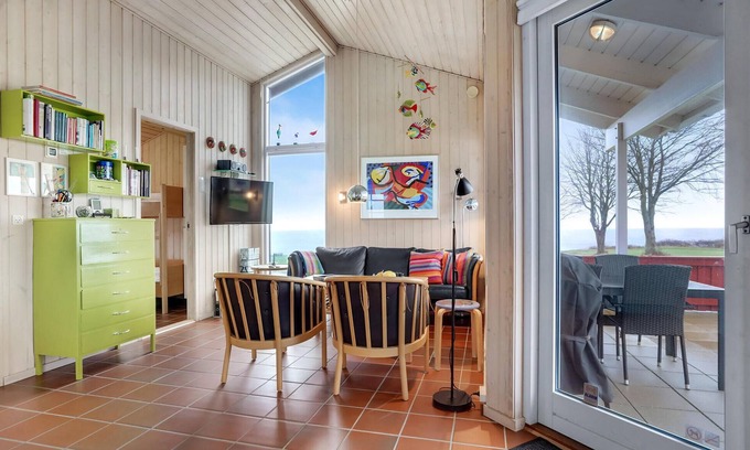Mommark Strand House | Lovely home in Sydals with WiFi