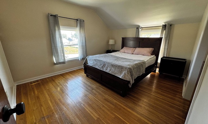 Jamestown House | Lovely home in the Buffalo City