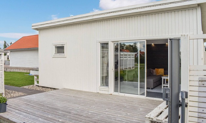 Tomelilla House | Lovely home in Tomelilla with kitchen