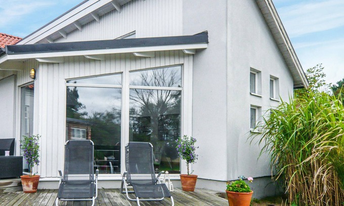 Trelleborg House | Lovely home in Trelleborg with sauna