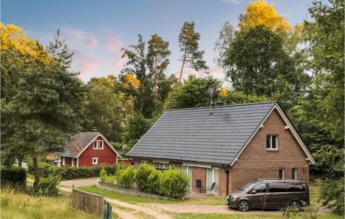 Muritz House | Lovely Home In Wittstock With Kitchen