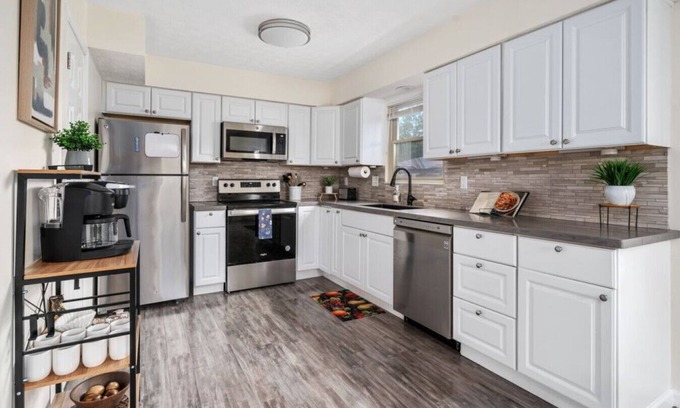 Kilbourne House | Lovely home set in a peaceful neighborhood
