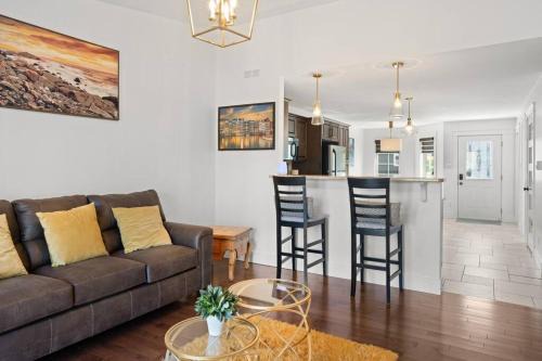 Moncton House | Lovely House in Moncton