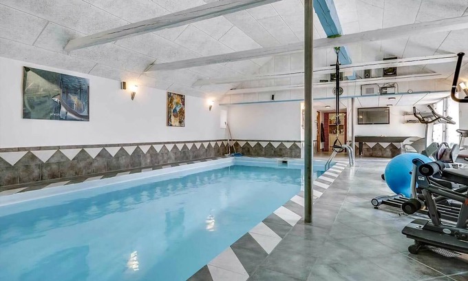 Kolt Hasselager Villa | Lovely house with pool near charming Aarhus