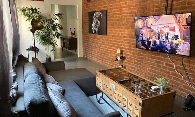 Gzira Condo | Lovely Industrial - 3 bed & 3 bath - Gzira
