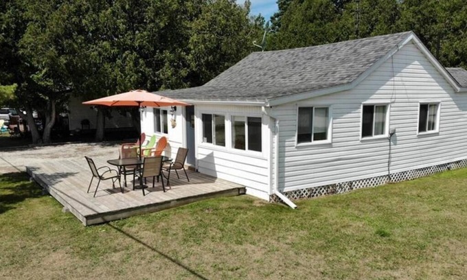 South Bruce Peninsula Cottage | Lovely Little Cottage