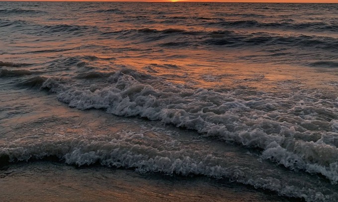 Lake Michigan Beach Condo | Lovely Little Condo on the Big Lake
