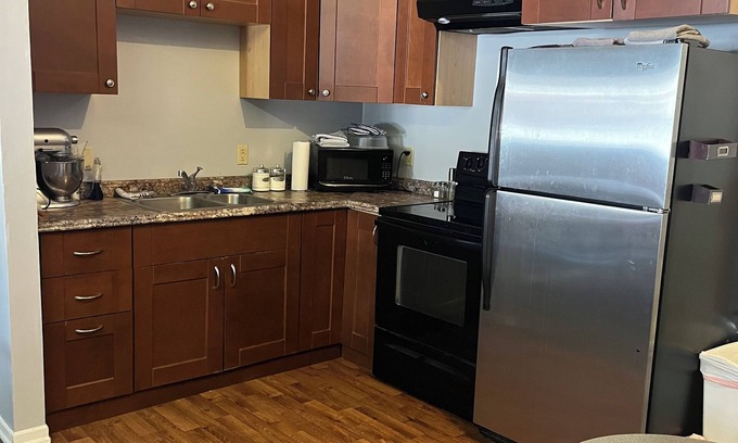 Saskatchewan Cabin | Lovely lodge with WiFi in Sled Lake - 6 bedrooms