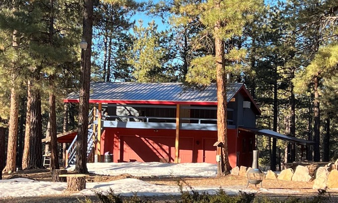 Mancos Apartment | Lovely loft apartment in beautiful Mancos!