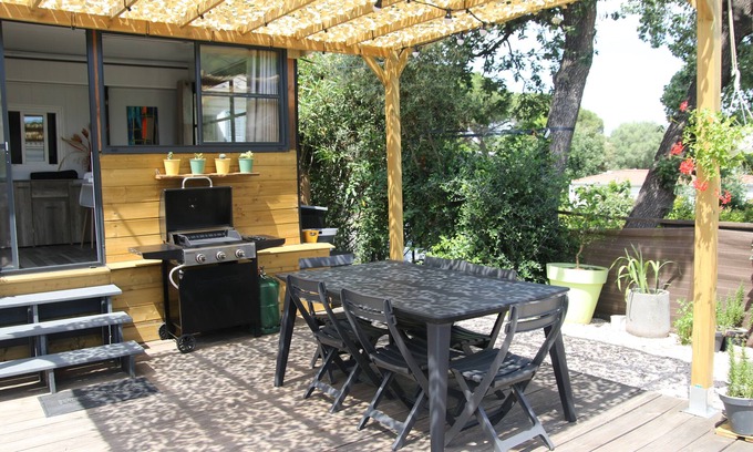 Puget-sur-Argens House | Lovely mobile home with equipped terrace 7 km from the beach