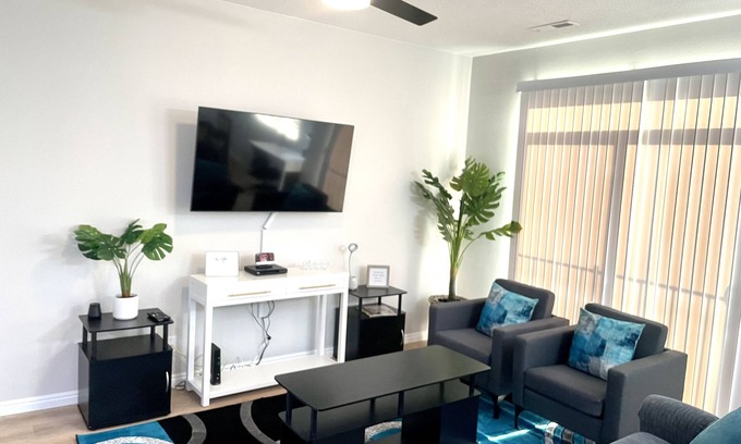 Mesquite Condo | Lovely Modern Condo 2 Bedroom with pool/spa