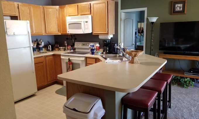 Frisco Condo | Lovely mountain condo with remote workspace
