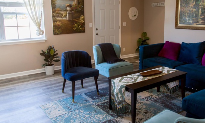Antioch House | Lovely Nashville Townhome ~ 13 Mi to Dtwn!