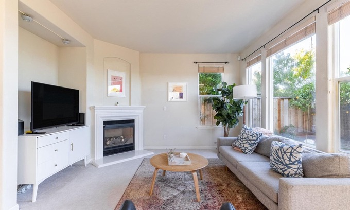 Newark House | Lovely Newark 4BR w/Backyard, Patio, A/C & Garage, by Blueground