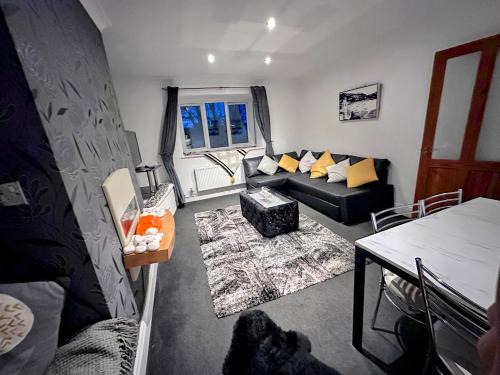 Sunderland Apartment | Lovely One-Bedroom Condo With Indoor Fireplace