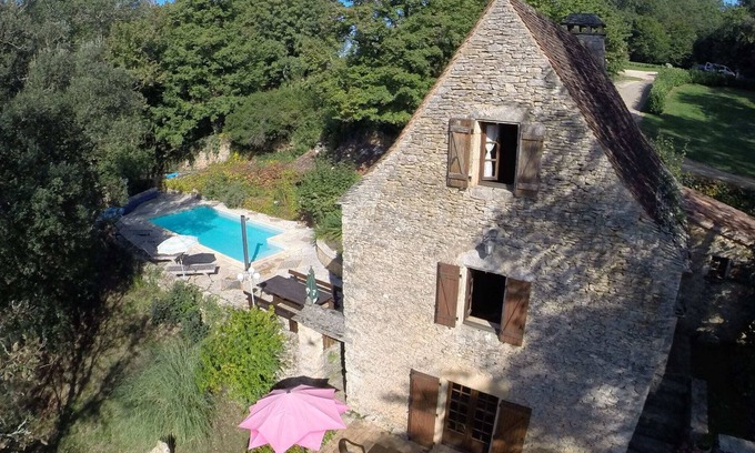Montcabrier House | Lovely Périgord holiday home in private forest