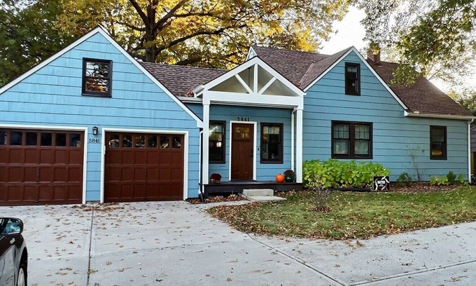 Prairie Village House | Lovely Prairie Village House, Dog friendly