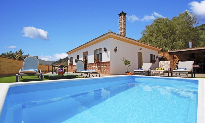 Comares Villa | Lovely private family villa with pool.
