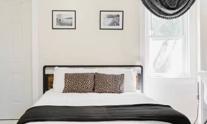 Shillington House | Lovely Private Guesthouse with AC & WiFi in Shillington