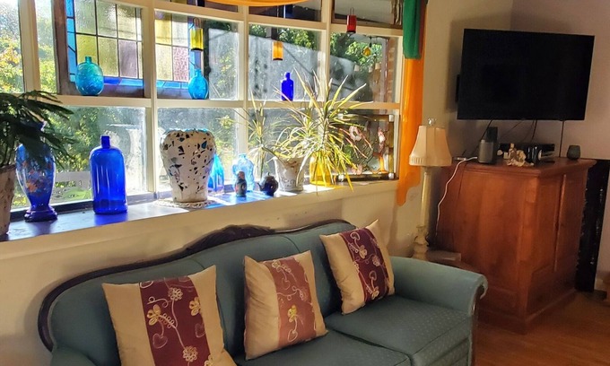 Moylan House | Lovely private home near Media Pa