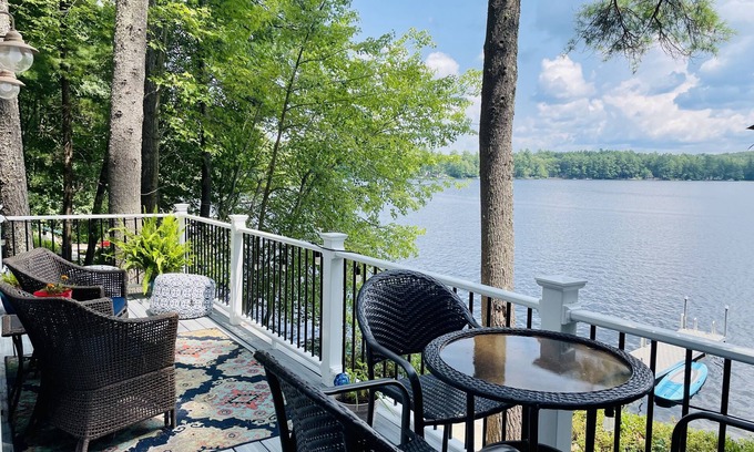 South Casco House | Lovely, relaxing and private lakefront 3 BR home with stunning lake views.