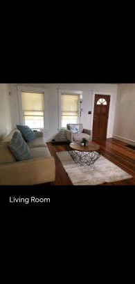 Albany House | Lovely Renovated 2 Bedroom House with private parking