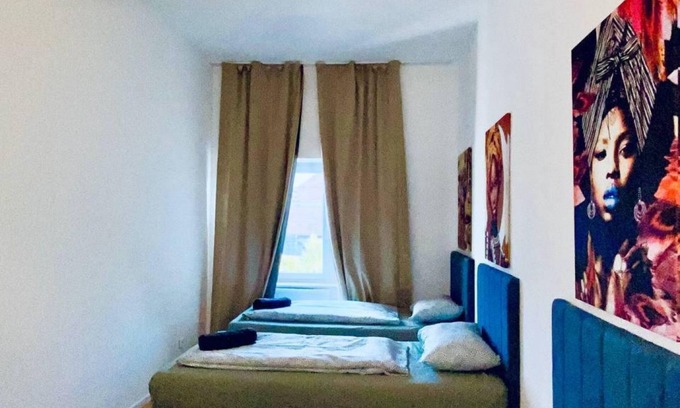 Liesing Apartment | Lovely Room for 3 Guests in Shared Apartment