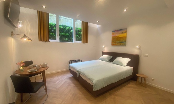 Amsterdam West Bed & Breakfast | Lovely room in the center of Amsterdam with complete privacy