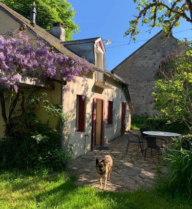 Parsac-Rimondeix Apartment | Lovely rural and quiet farmhouse with natural swimming lake