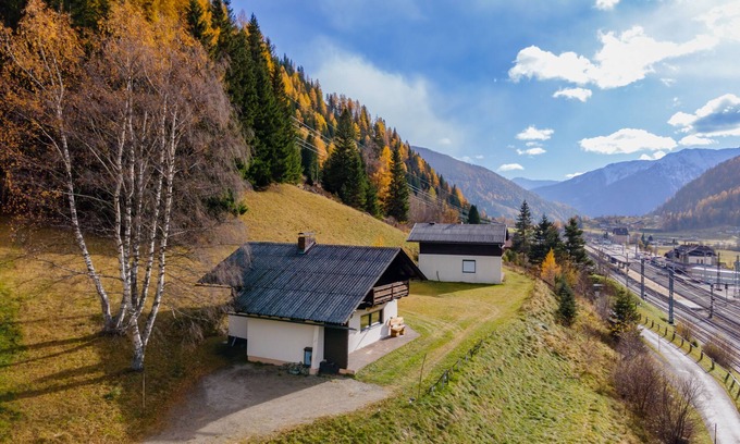 Mallnitz House | Lovely rural authentic hunter's house