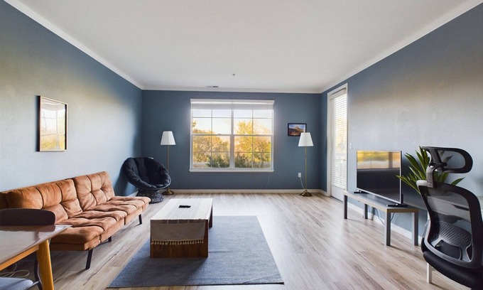Santa Clara Apartment | Lovely Santa Clara 1BR w/Pool, Gym & Balcony, nr Mall, by Blueground