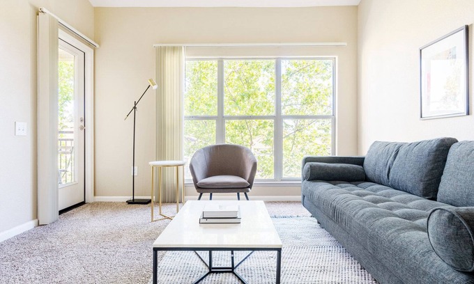 Santa Clara Apartment | Lovely Santa Clara 1BR w/W/D, Gym, Pool, walk to Safeway, by Blueground