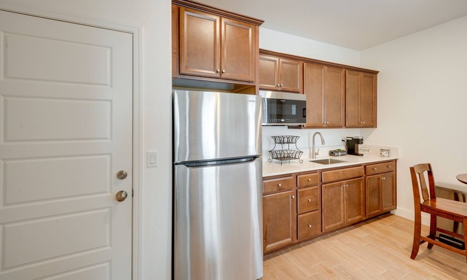 Greenacres House | Lovely Shafter Home ~ 8 Mi to Riverwalk Plaza!
