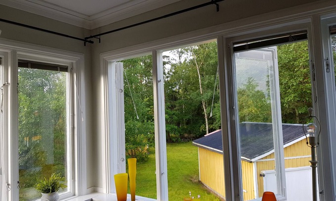 Sandviken Apartment | Lovely Spacious Apartment With Free Parking, Charger for electric cars