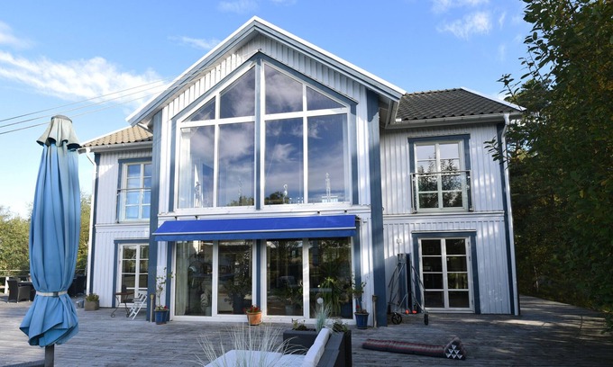 Kode House | Lovely spacious villa in southern Bohuslän with spa | SE09028