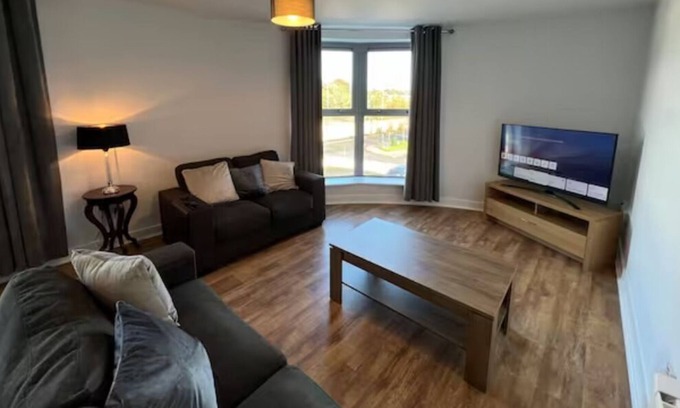 Sallins Apartment | Lovely Specious 2 Bedroom Apartment, Free Parking