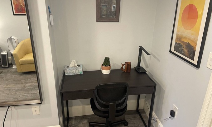 Wellesley House | Lovely Studio Walk to Wellesley and Babson College