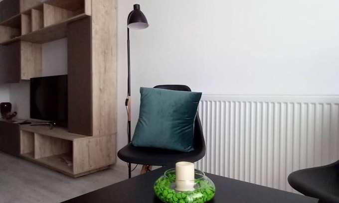 Sector 3 Apartment | Lovely Sunrise-parking & metro-15 min. city centernn
